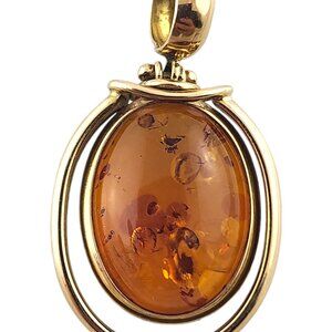 Albor 18 Karat Yellow Gold Oval Amber Pendant #19246